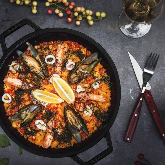 MOA Braadpan - Gietijzer - Inhoud 5,7 liter - 26CM - Rond - Alle warmtebronnen - Ook voor inductie - Gewicht 5,8 kg - Zwart - C26B