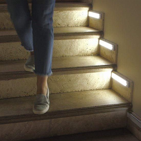 HandyLUX Slim Bright Power LED 2 stuks - Magnetische power LED-balk met bewegingssensor - Draadloos, lichtgewicht en overal te gebruiken