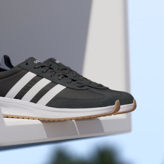 Adidas Sportswear Run 70S 2.0 Schoenen - Unisex - Zwart