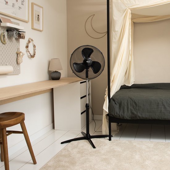 Statiefventilator 40 cm – 45W – 3 Snelheden – 85° Oscillatie – In Hoogte Verstelbaar – Tristar VE-5756 – Zwart