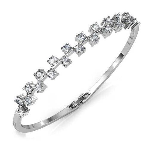 Yolora – Dames Armband Bangle – Lengte 22 cm & Kalpa Camaka Kristallen – Voorzien Van 18k Witgoud Plating En Luxe Geschenkverpakking – Voor Cadeau En Bijzondere Gelegenheden – Zilver 18k Witgoud Verguld