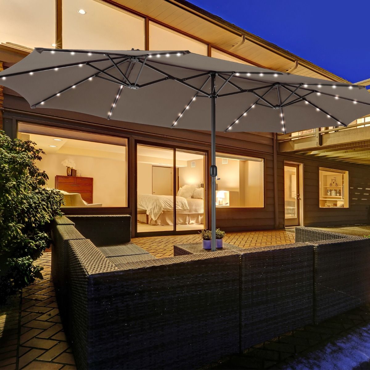 Coast Dubbelzijdige Terrasparasol 470 x 280 cm - 48 LED-Lampjes met Zonnepaneel - Zwengelsysteem - Bruin