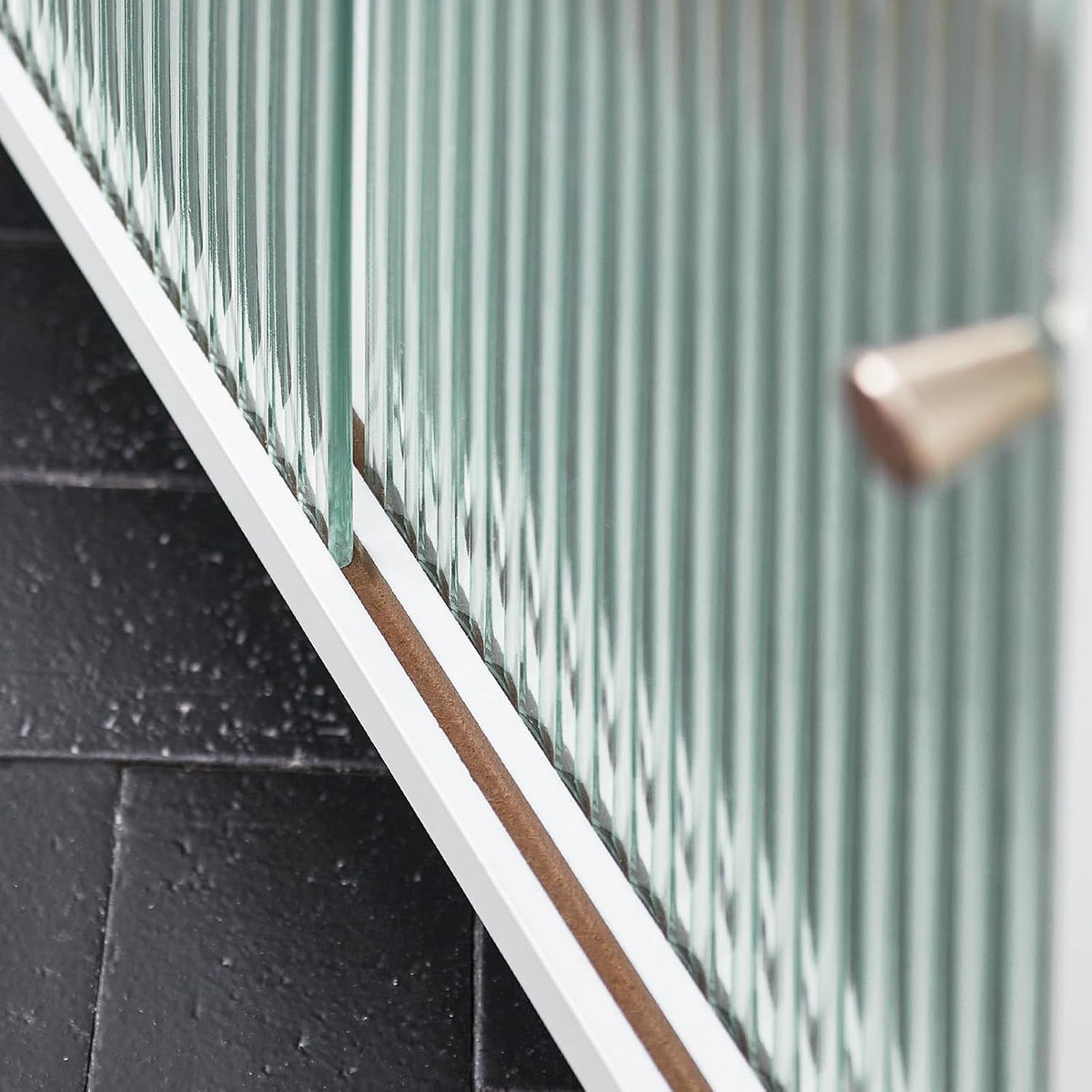 SoBuy Badkamer opbergkast op wieltjes met 2 deuren - 60x20x71 cm - Max. 45KG - Wit