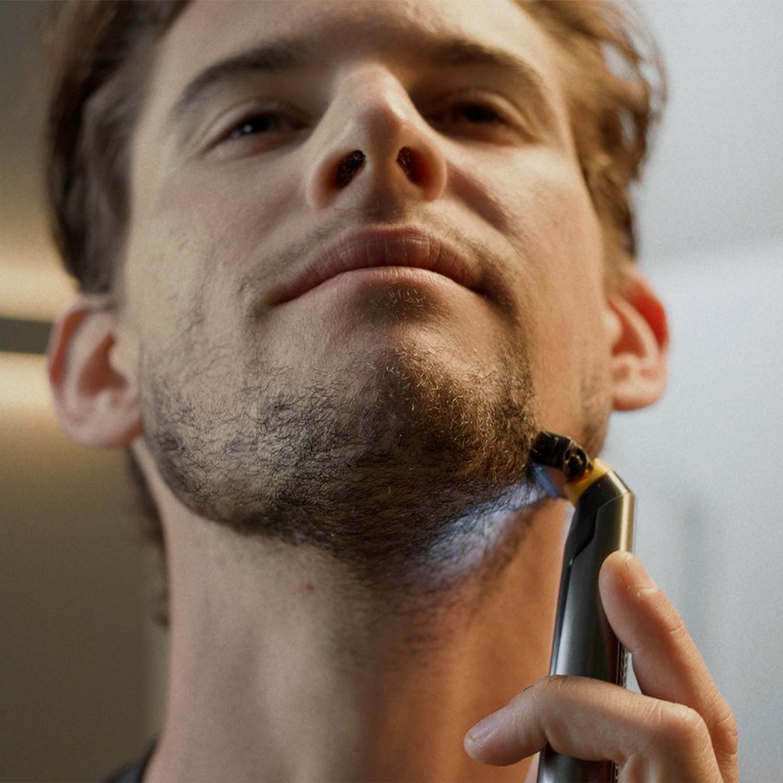 MicroTouch Titanium Solo Trimmer en Scheerapparaat - Geschikt voor Baard en Lichaam - Voor Alle Huidtypen - Inclusief 3 Opzetstukken