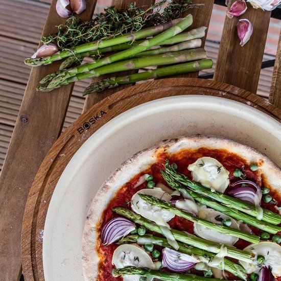 Boska Pizzaplank Friends XL - BBQ Accessoires - Eikenhout - Handige opvanggeul - Ø 40 cm