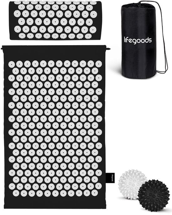 LifeGoods Spijkermat met Kussen - Shakti Mat - Acupressuur Mat - Spijkerbed - Massage Mat - Voor Pijnverlichting, Spierherstel, Stressverlichting en Meer - Incl. 2x Triggerpoint Bal - 60x40x2cm - Zwart