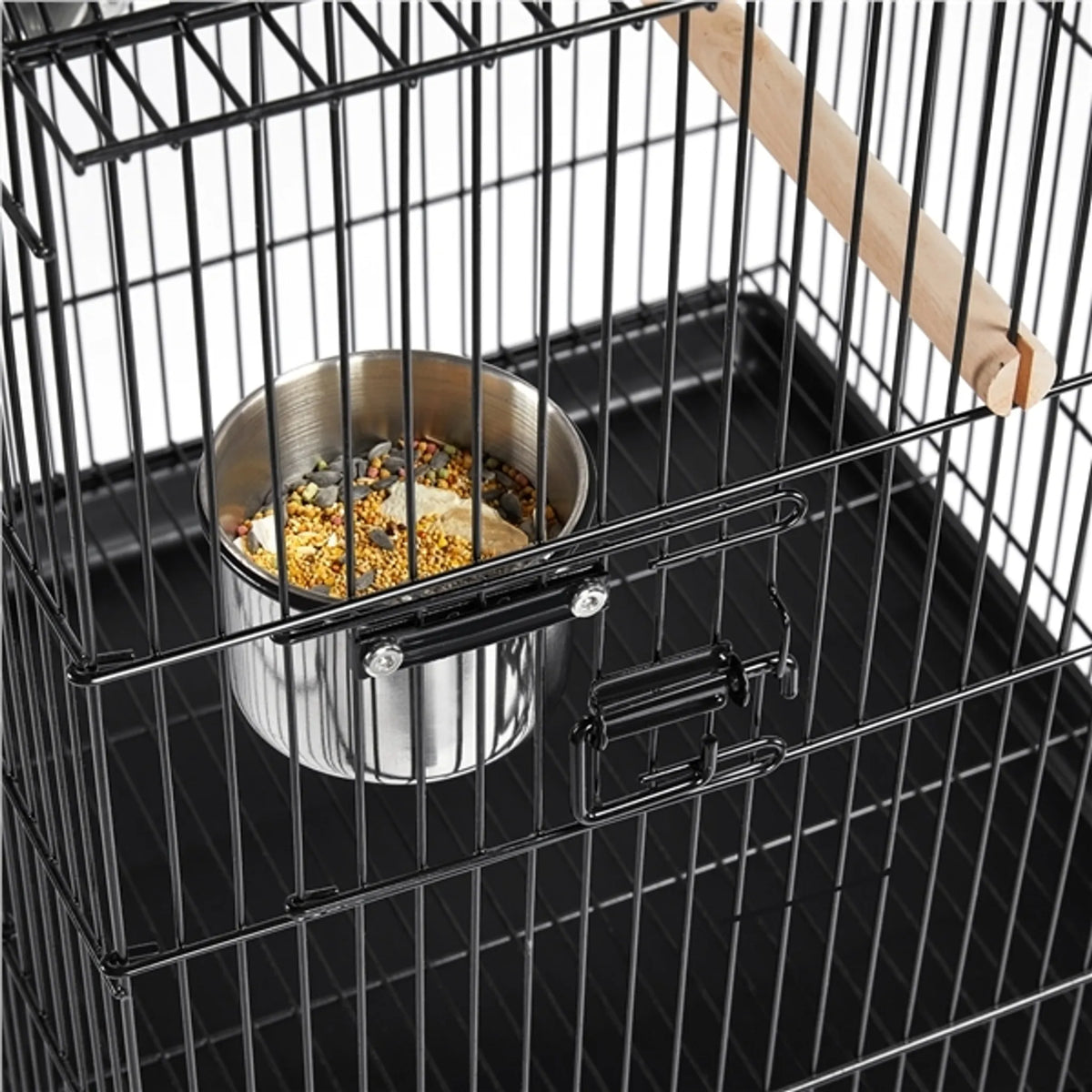 Yaheetech Vogelkooi XXL Met Verrijdbaar Onderstel – 59,5 x 59,5 x 145 cm – Voorzien Van Opening In Dak En Uitneembare Bodemplaat En Opbergplank – Voor Parkieten En Kanaries – Zwart Metaal En Hout