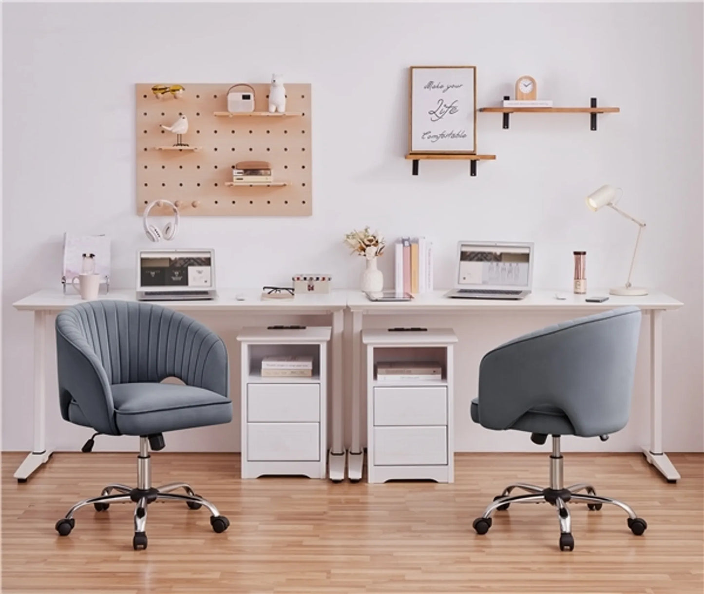 Yaheetech Bureaustoel Fauteuil – 60 x 56,5 x 73-83 cm – Voorzien Van Fluweelzachte Bekleding En Verstelbare Zithoogte En Ontspannende Schommelfunctie – Voor Kantoor En Ontvangsthal – Donkergrijs Polyester En Metaal