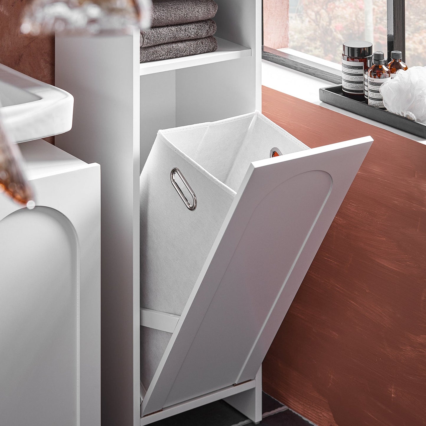 SoBuy Wasmandkast – Met Uitklapbare Waszak – max. 17 kg – 30 x 30 x 97 cm – Wit