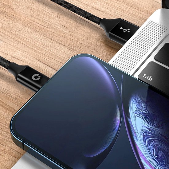 Auronic USB-C kabel - 2M - 2.4A - USB C naar USB-A - Gevlochten Nylon - Zwart