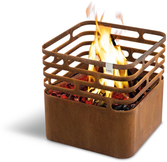 höfats CUBE Vuurkorf roestige vuurplaats, barbecue, kruk en tafel voor tuin en terras, van roestvrij staal met ingebouwde blusfunctie