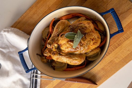 Saveur Voyage Braadpan Ø30 cm – Ovaal Gietijzer – PFAS-vrij – Geschikt voor Inductie & Oven – Klassiek Blauw – Voor Grote Maaltijden, Stoven & Slowcooking