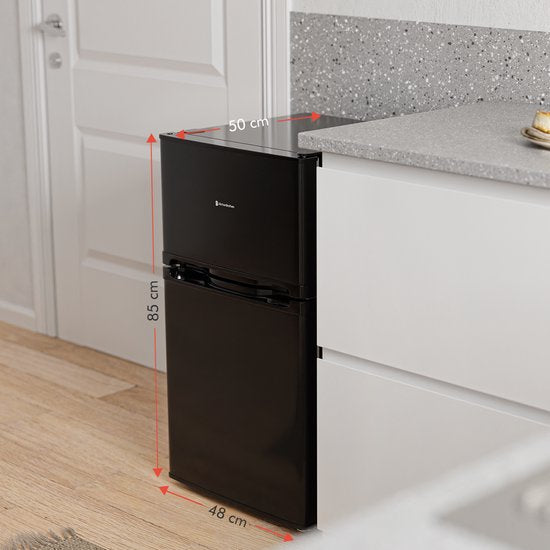 KitchenBrothers Koelkast - 61L Koelvak - 24L Vriesvak - IJskast - Koelvriescombinatie - Frigo - Vrijstaand - Zwart