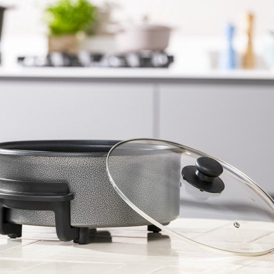 Tristar Hapjespan PZ-9135 - Elektrische Hapjespan met Deksel 30 cm - Snackpan XL - Anti-aanbaklaag en Regelbare Thermostaat - Maximaal 250 ⁰C - Zwart