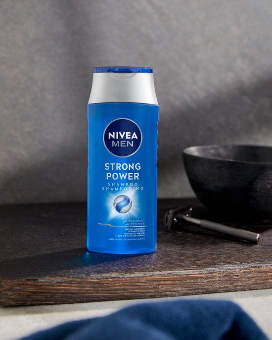 NIVEA MEN Strong Power Haar Shampoo - Verrijkt met zeemineralen - Milde formule Haarshampoo - Voordeelverpakking - 6 x 250 ml
