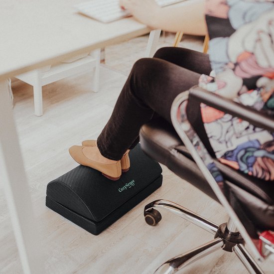 CozySense® Voetensteun Bureau - Ergonomische Voetenbankje - Geschikt voor Thuis of Kantoor - Voetenkussen - 2 Verstelbare Hoogtes - Anti-Slip - Hoes met Massage-functie - Wasbaar - Zwart