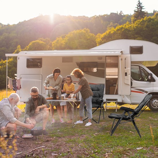 TRVLMORE Campingstoel - Inclusief Draagtas - Comfortabele Vouwstoel - 150 kg draagvermogen - Kampeerstoel - Opbergvak - Klapstoel - Zwart