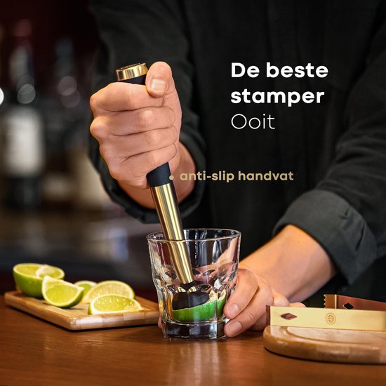 BarDeluxe® Cocktail Set - 3-Delig 750 ml Cocktailshaker met Jigger & Stamper - Inclusief Nederlandstalig Receptenboek - Luxe Cadeau - Goud
