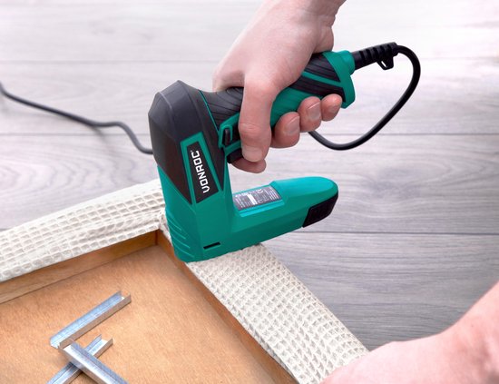 VONROC Elektrische Tacker – Complete set Incl. 900 nieten & 300 spijkers - schietfrequentie: 30/min