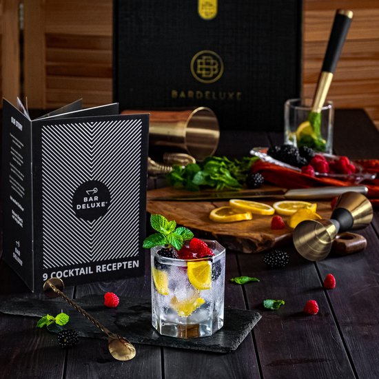 BarDeluxe® Cocktail Set - 3-Delig 750 ml Cocktailshaker met Jigger & Stamper - Inclusief Nederlandstalig Receptenboek - Luxe Cadeau - Goud