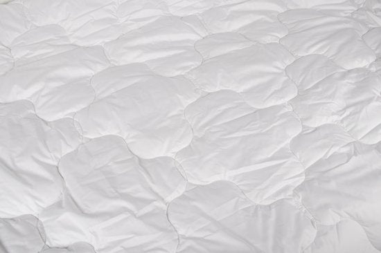 Cinderella Mellow Dekbed Zomer - 1 Persoons - Synthetische Vulling - Katoenen Tijk - Anti-allergie - 140x220 cm