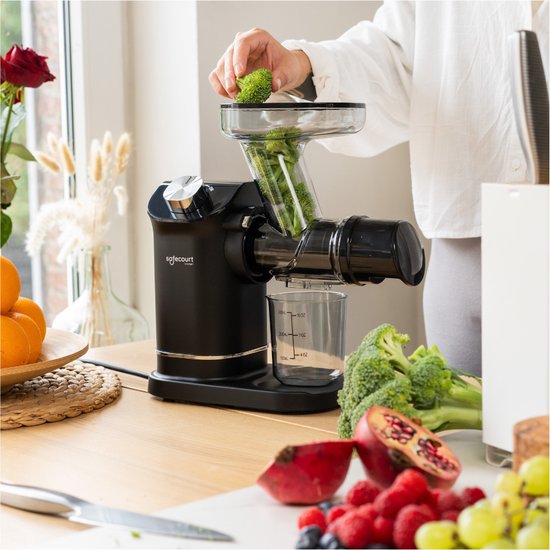 Safecourt Kitchen Slowjuicer - Juicer - Groenten en Fruitpers - 300ml - Zwart