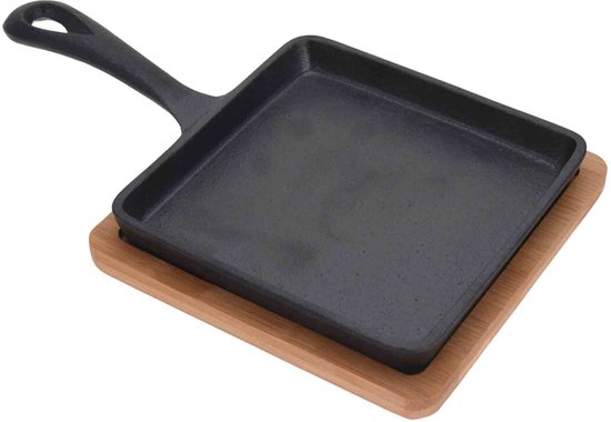 Excellent Houseware Serveerpannetje met plank - gietijzer - bamboe hout - 14 cm