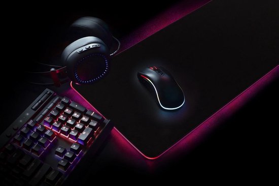 DUTCH ORIGINALS Gaming Muismat XXL - RGB LED Verlichting - 9 Kleuren - Instelbare Helderheid - Anti-slip - 80 x 30 cm