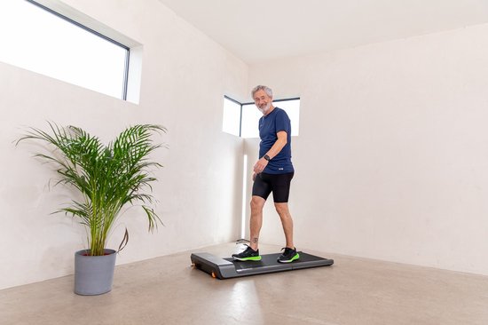 Flow Fitness Runner DTM100i WalkingPad - Loopband - Treadmill