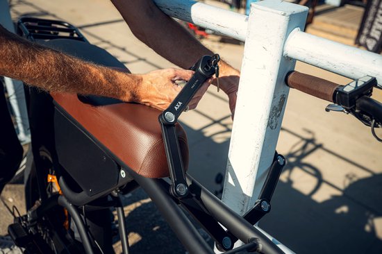 AXA Fold Ultra 90 ART 2 Vouwslot – Fietsslot met Keurmerk – Premium Slot voor Elektrische Fiets, Fatbike en Bakfiets – Vouwslot met Houder en Sleutelservices – 90 cm