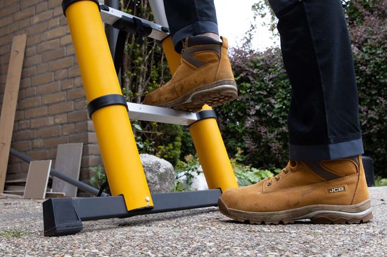 JCB by Batavia Telescoopladder Limited Edition – Voorzien Van Soft-Close Systeem En Hoekindicator En Antislip Sporten – Voor Professionals En Doe-het-zelvers – Zilver Aluminium – 83 – 327 x 83,5 x 8 cm