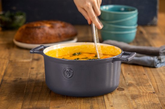 Saveur Voyage Braadpan Ø25 cm – Ovaal Gietijzer – PFAS-vrij – Geschikt voor Inductie & Oven – Grijs – Voor Stoven & Slowcooking
