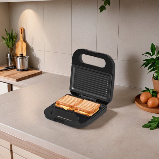 Inventum SG750B - Tosti ijzer - Panini grill - Bakplaat 22,4 x 13 cm - PFAS vrij - Tosti apparaat - 750 watt - Zwart