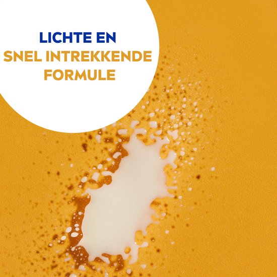 NIVEA SUN Protect & Hydrate Zonnebrand Spray - SPF 50 - Zonnespray - Beschermt en hydrateert - Zonbescherming - Koraalvriendelijk - Met Vitamine E - 200 ml