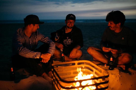 höfats CUBE Vuurkorf roestige vuurplaats, barbecue, kruk en tafel voor tuin en terras, van roestvrij staal met ingebouwde blusfunctie