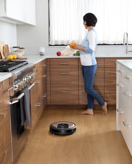 iRobot Roomba i6 Robotstofzuiger – Slimme Navigatie – Spraakbediening – Beige/Zwart