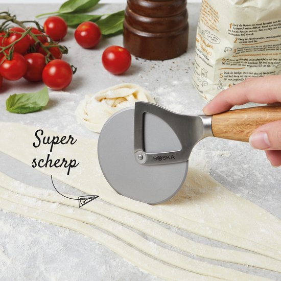 Boska Pizzasnijder Oslo+ - Non-stick BSF™ - Stabiel - Eikenhout & RVS