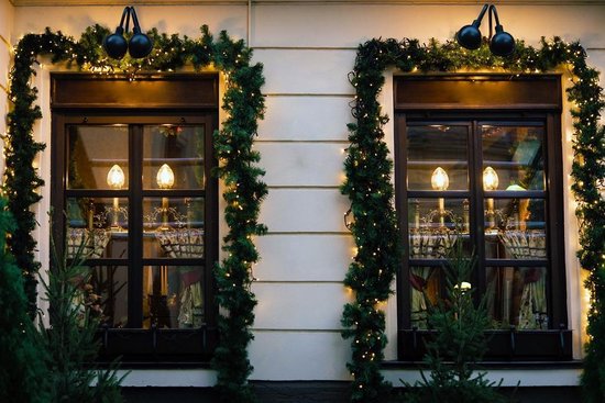 Casaria Kerstguirlande - 5m 100 LED´s-Dennennaalden Groen – Warm wit
