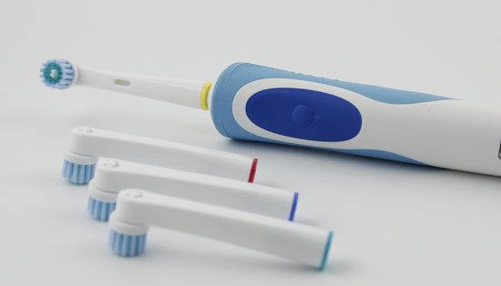 Cosity - 24x Opzetborstels compatibel met Oral-B en Braun - Brievenbusverpakking - Wit