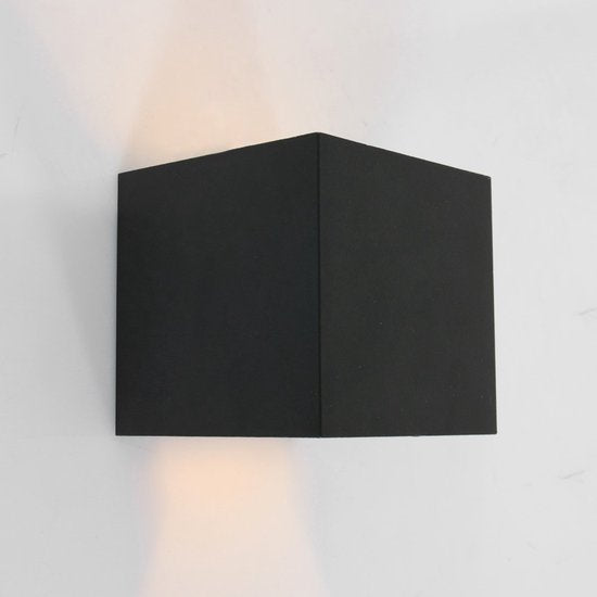 Wandlamp Muro 3098ZW Zwart - Modern - Kunststof, Metaal - Compacte afmetingen 11x11x11 cm - Steinhauer