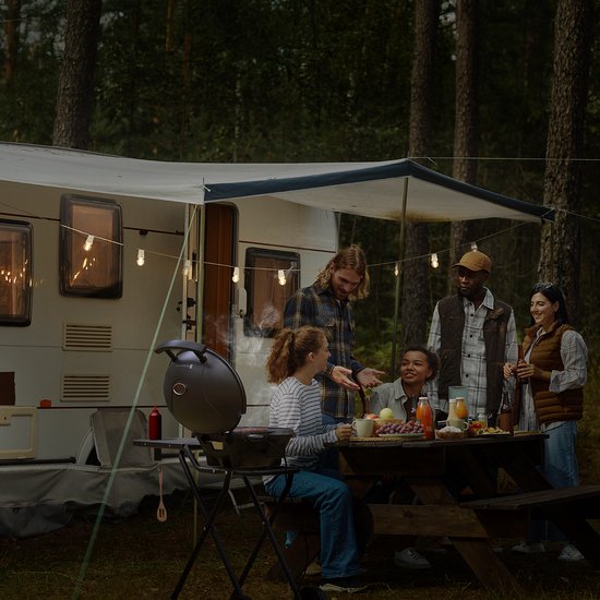 KitchenBrothers Elektrische BBQ - Opvouwbaar - Barbecue met Wielen - Anti-aanbaklaag - Zijtafel - tot 250°C - 2400W - Zwart