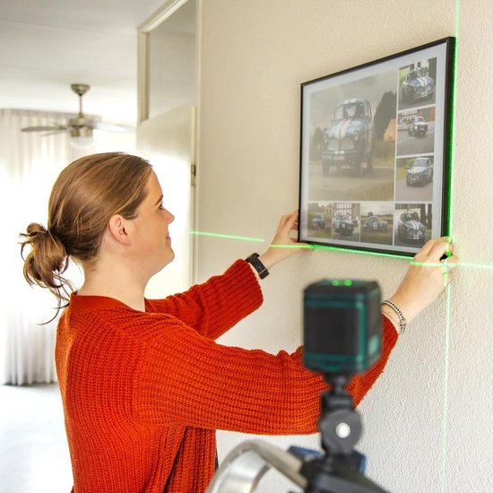 VONROC Kruislijnlaser – Groen – Zelfnivellerend – 18 meter – Incl. bevestigingsbeugel, opbergtas
