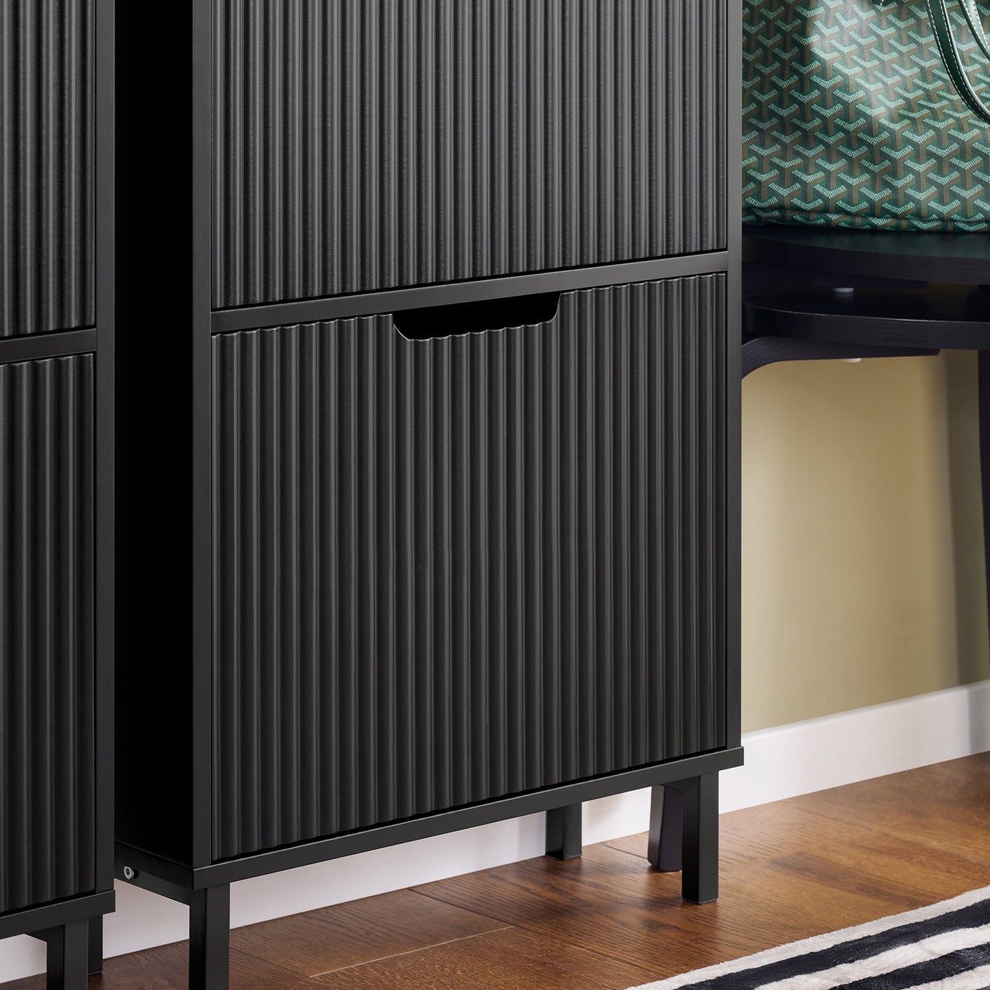SoBuy Schoenenkast met 3 kleppen schoenenkast smal schoenenrek met 6 legvlakken schoenencommode schoenenrek