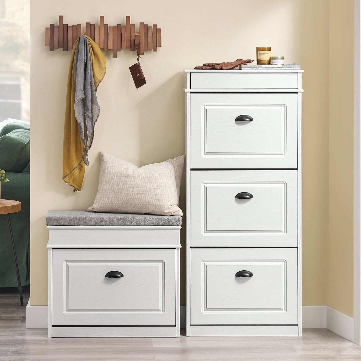 SoBuy FSR94-WG Schoenenkast 3 Kleppen 12 Paar, 53 x 24 x 118 cm, Verouderd Houteffect/Wit
