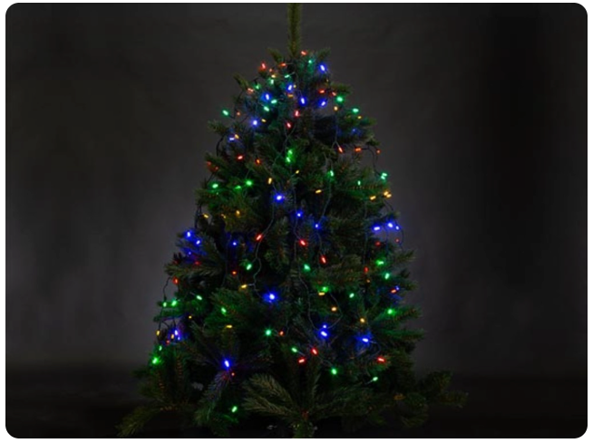 Vellight Atria LED For Tree Kerstverlichting Kerstboommantel – Voorzien Van Praktische Ring Met Lichtsnoeren En Energiezuinige Leds En Weerbestendige Adapter – Voor Binnen En Buiten – Groen Koper En Kunststof – 240 cm