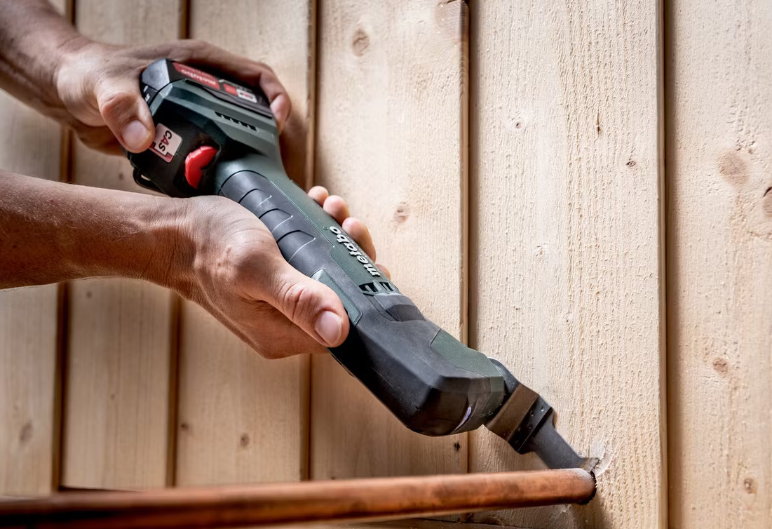 Metabo – Accu-Multitool Body – 12 V & OMT-Systeem – Voorzien Van Led-verlichting En Slanke Handgreep – Voor Zagen Schuren En Schrapen – Groen En Zwart Metaal