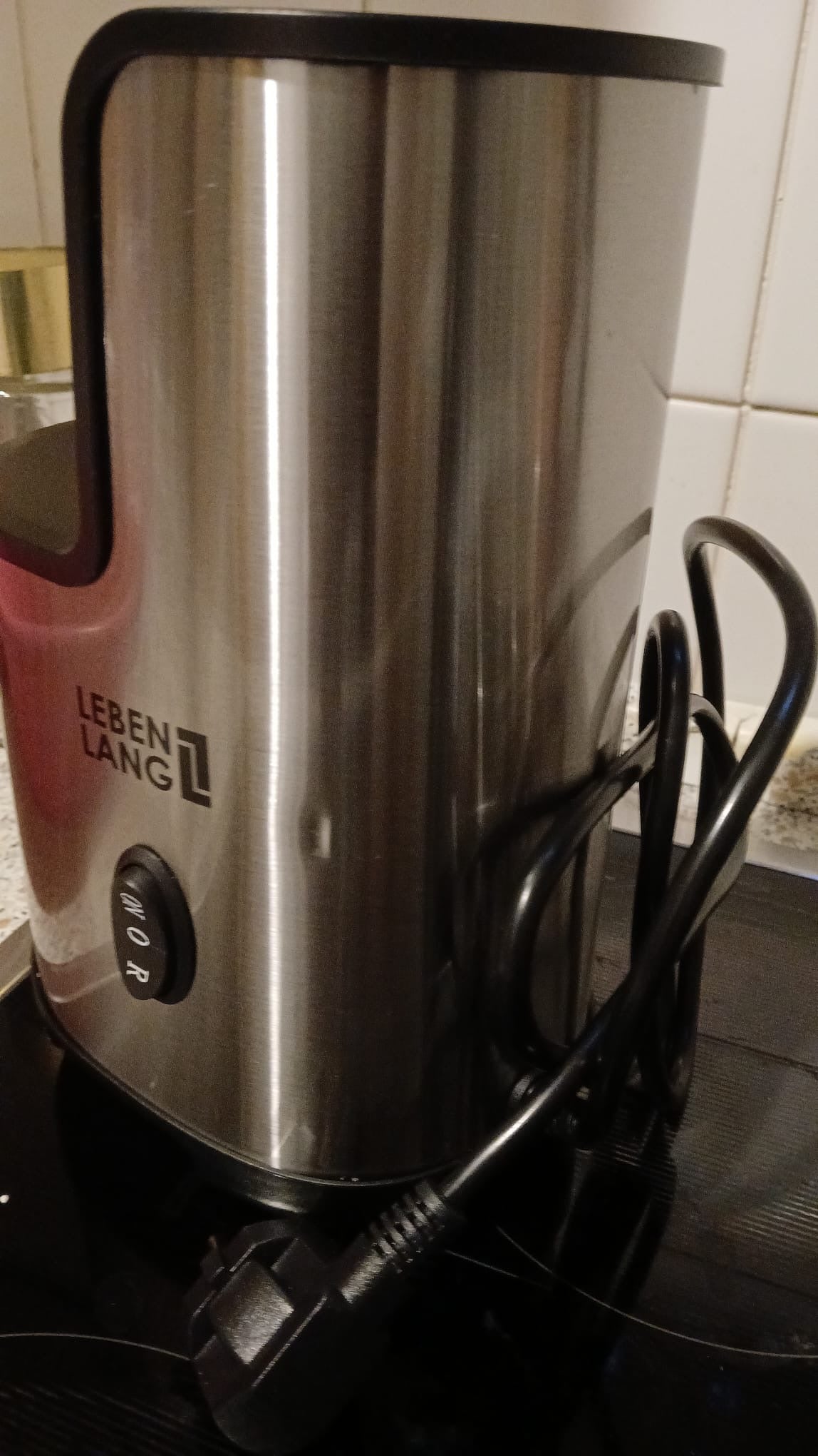 LEBENLANG Slow Juicer – Voorzien Van Koudperstechnologie En RVS Behuizing En 85mm Vulopening – Voor Keuken – Zilver RVS En Zwart Kunststof – 200 W