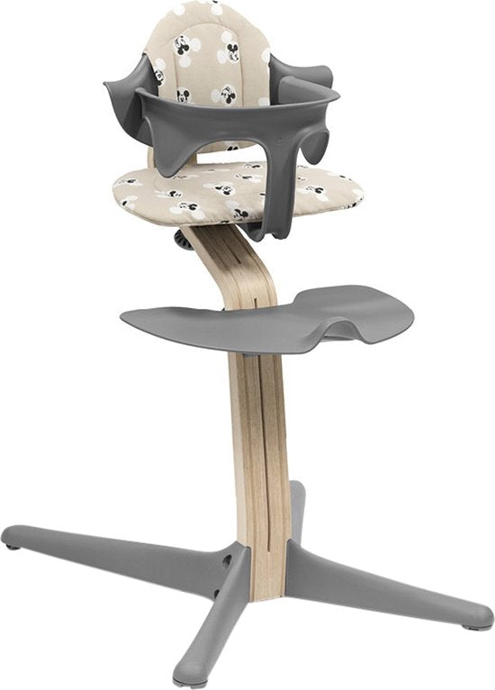 Stokke Nomi kussen, Mickey Signature - Voor zachtheid en comfort op de Nomi stoel & kinderstoel - Kinderen vanaf 6 maanden - Omkeerbaar en kan in wasmachine