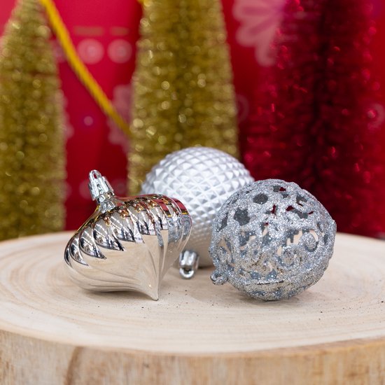 Giftsome Zilveren Kerstballen Set - 60 Kunststof Kerstballen - Incl. Zilveren Piek - Kerst Decoratie - Ø6/7 cm