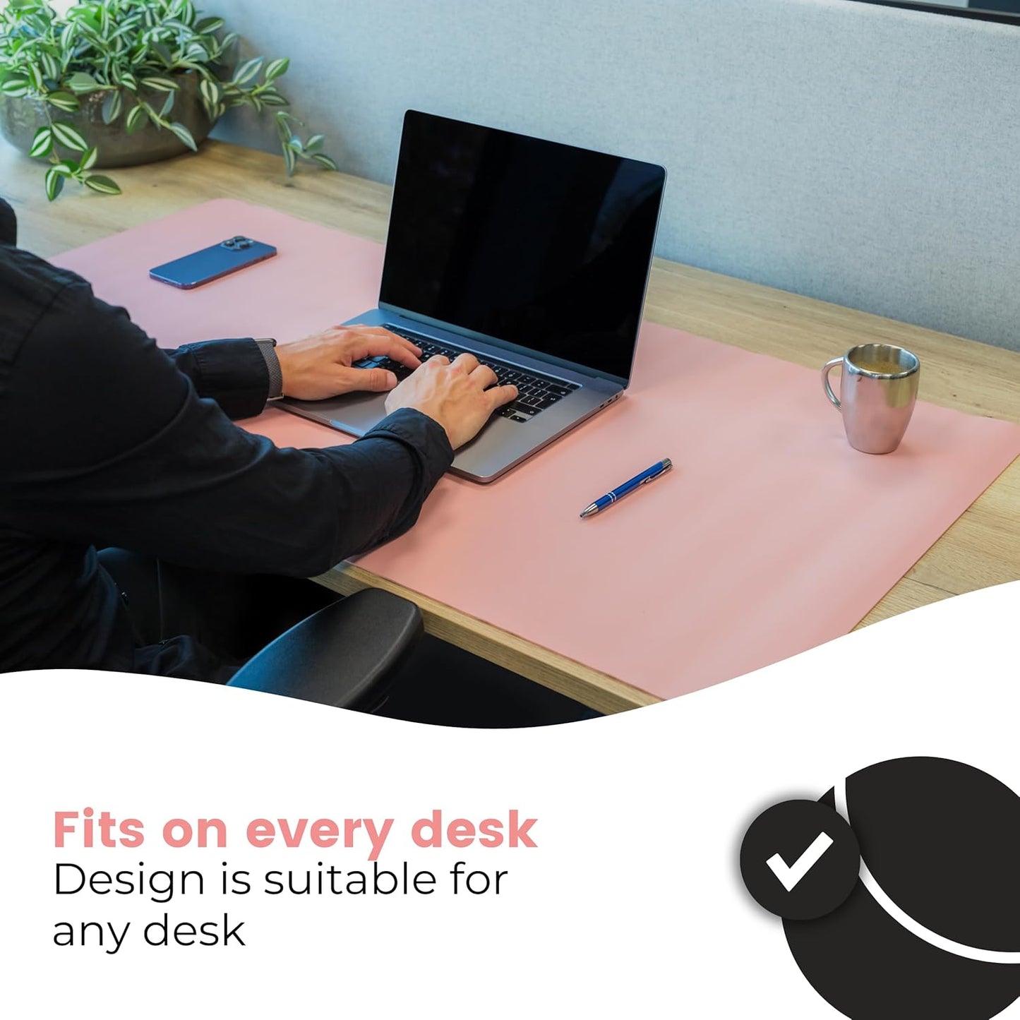 WURK Professionele Bureau Onderlegger - 120 x 60 cm - XXL Muismat - Kunstleer Desk Mat - Grote Bureauonderlegger - Roze